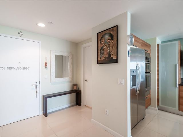 Apartment for rent  Unit #504 - photo 7502163