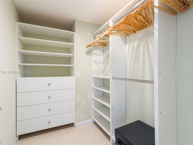 Apartment for rent  Unit #504 - photo 7502166