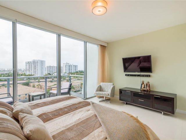 Apartment for rent  Unit #504 - photo 7502169