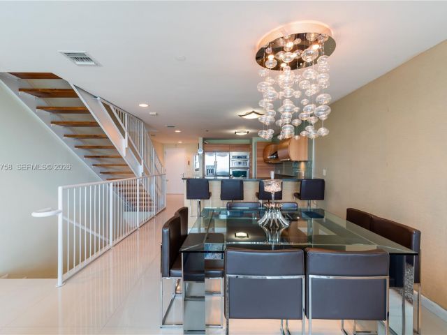 Apartment for rent  Unit #504 - photo 7502174