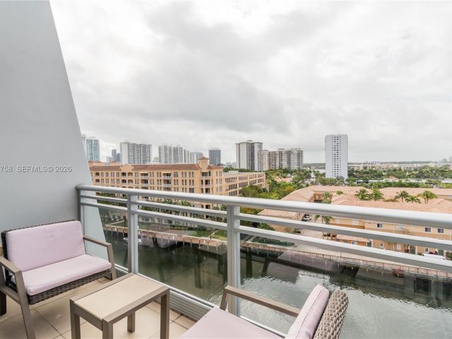 Apartment for rent  Unit #504 - photo 7502181