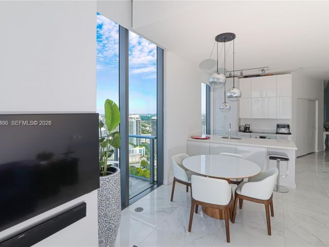 Apartment for rent  Unit #4008 - photo 7494148