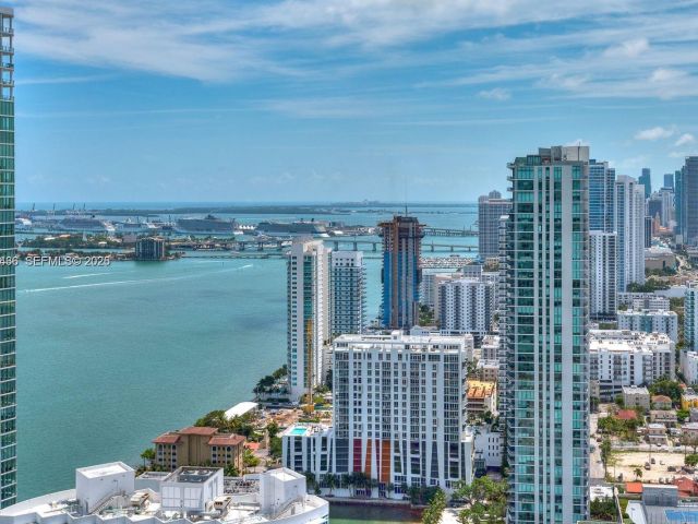 Apartment for rent  Unit #4008 - photo 7494149