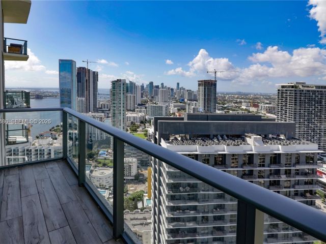 Apartment for rent  Unit #4008 - photo 7494150