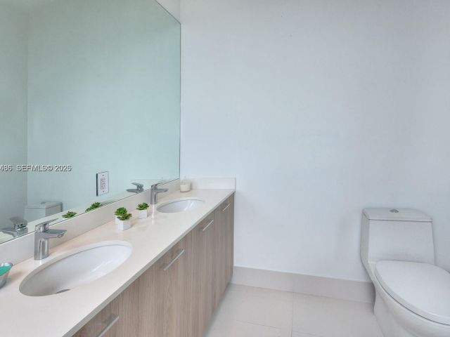 Apartment for rent  Unit #4008 - photo 7494151