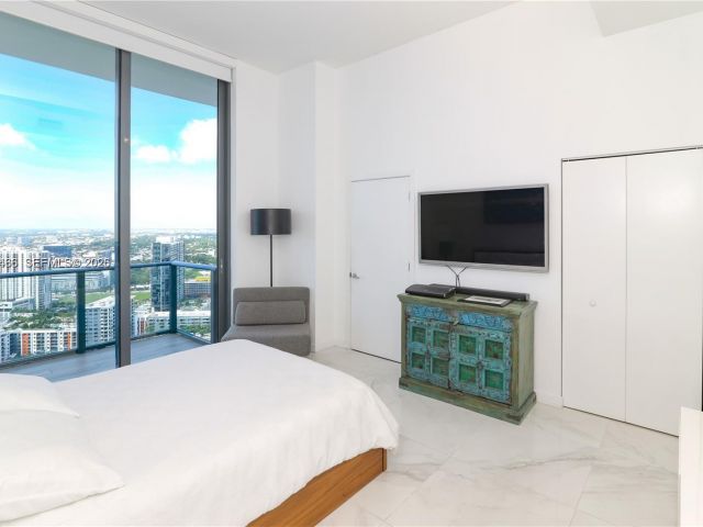 Apartment for rent  Unit #4008 - photo 7494153