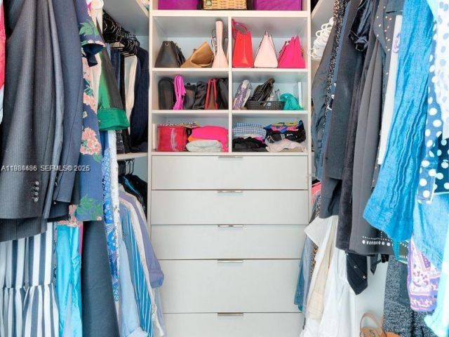 Apartment for rent  Unit #4008 - photo 7494157