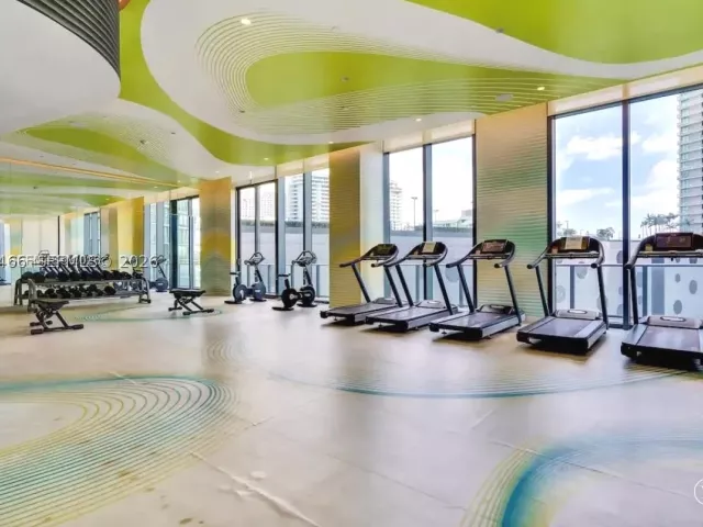 3-bedroom condo for rent in Miami - 501 NE 31st St 4008 - MondialRealty