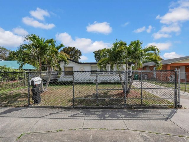 Home for sale at 10230 SW 172nd St - photo 7493849