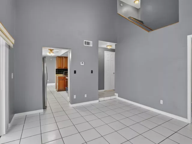4-bedroom home for sale in Hollywood - 7721 NW 42nd Court - MondialRealty