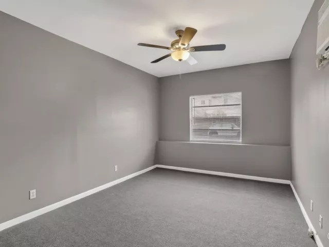 4-bedroom home for sale in Hollywood - 7721 NW 42nd Court - MondialRealty