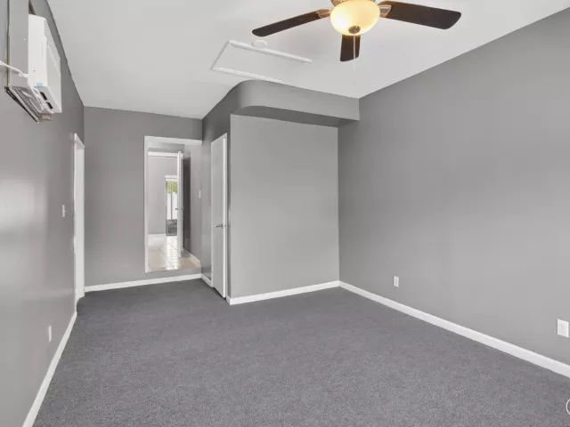 4-bedroom home for sale in Hollywood - 7721 NW 42nd Court - MondialRealty