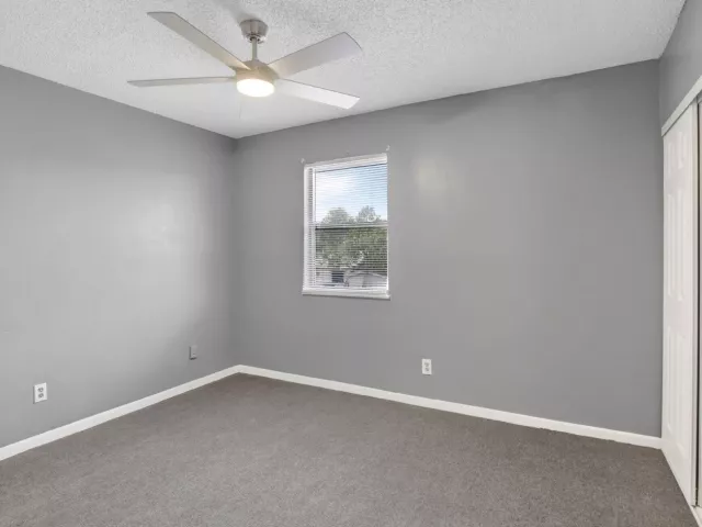 4-bedroom home for sale in Hollywood - 7721 NW 42nd Court - MondialRealty