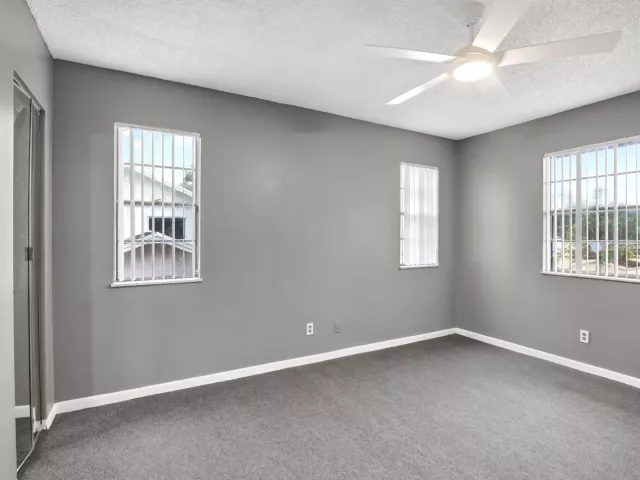 4-bedroom home for sale in Hollywood - 7721 NW 42nd Court - MondialRealty