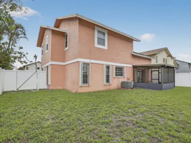 4-bedroom home for sale in Hollywood - 7721 NW 42nd Court - MondialRealty
