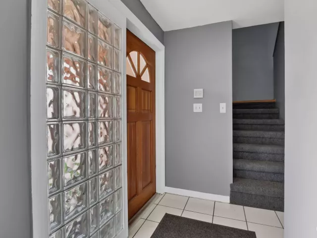 4-bedroom home for sale in Hollywood - 7721 NW 42nd Court - MondialRealty