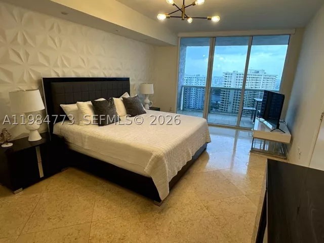 2-bedroom condo for sale in Hallandale Beach - 1800 S Ocean Dr 1606 - MondialRealty