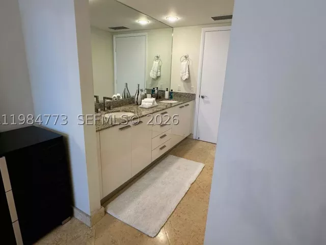 2-bedroom condo for sale in Hallandale Beach - 1800 S Ocean Dr 1606 - MondialRealty