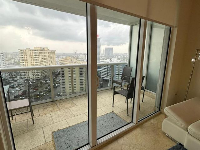 Apartment for sale  Unit #1606 - photo 7500365