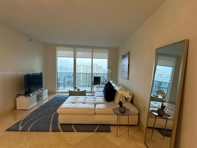 Apartment for sale  Unit #1606 - photo 7500371