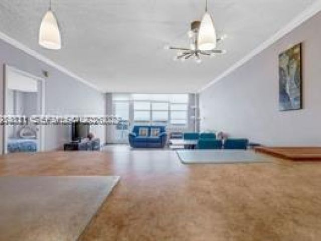 Apartment for rent  Unit # - photo 7470100