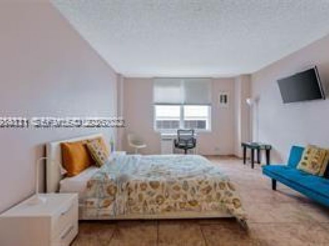 Apartment for rent  Unit # - photo 7470102