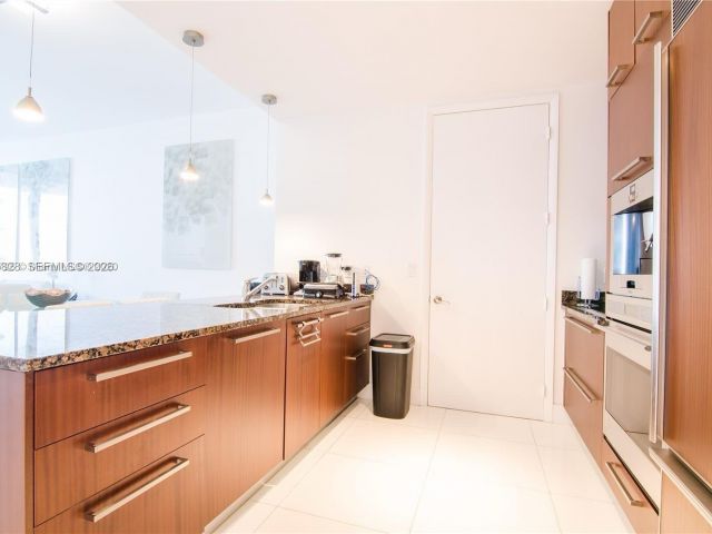 Apartment for rent  Unit #2602 - photo 7530657