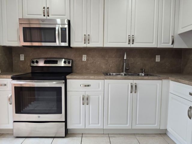 2-bedroom home for rent in Miami - 6345 SW 138th Ct 102 - MondialRealty