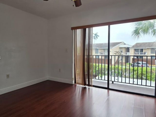 2-bedroom home for rent in Miami - 6345 SW 138th Ct 102 - MondialRealty