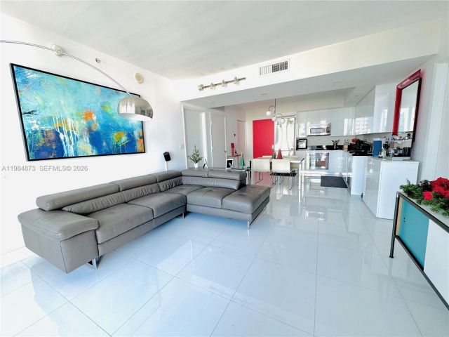 Apartment for rent  Unit #2112 - photo 7486771