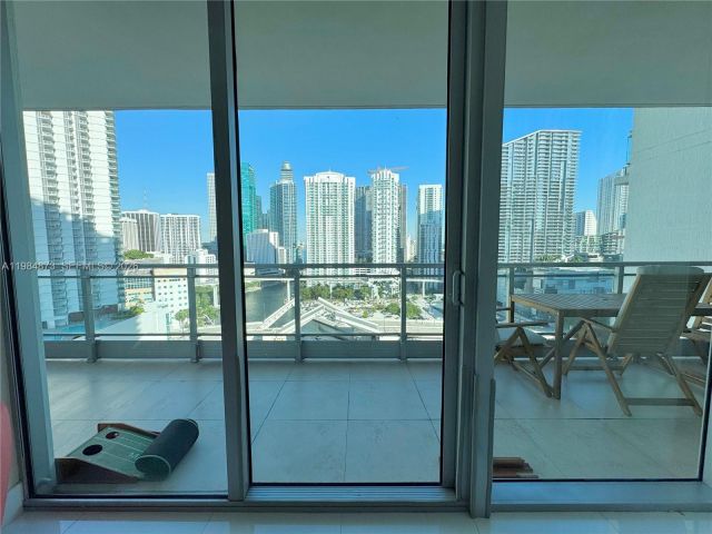 Apartment for rent  Unit #2112 - photo 7486775