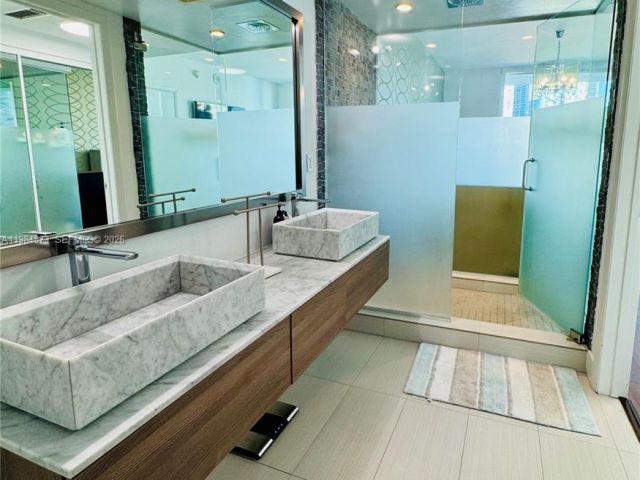 Apartment for rent  Unit #2112 - photo 7486787