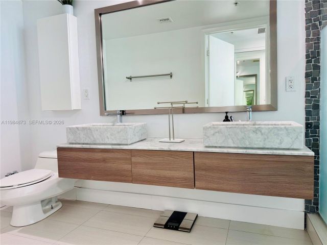 Apartment for rent  Unit #2112 - photo 7486788