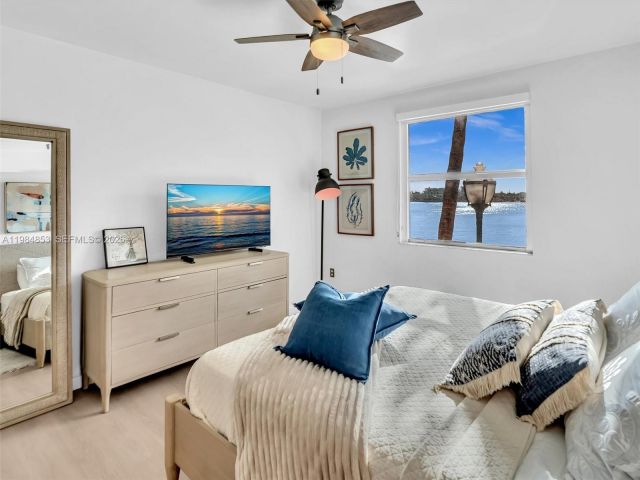 Apartment for rent  Unit #2205 - photo 7535682