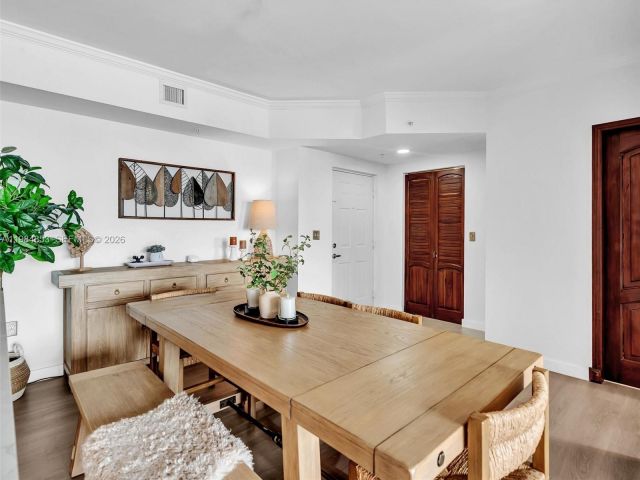 Apartment for rent  Unit #2205 - photo 7535684