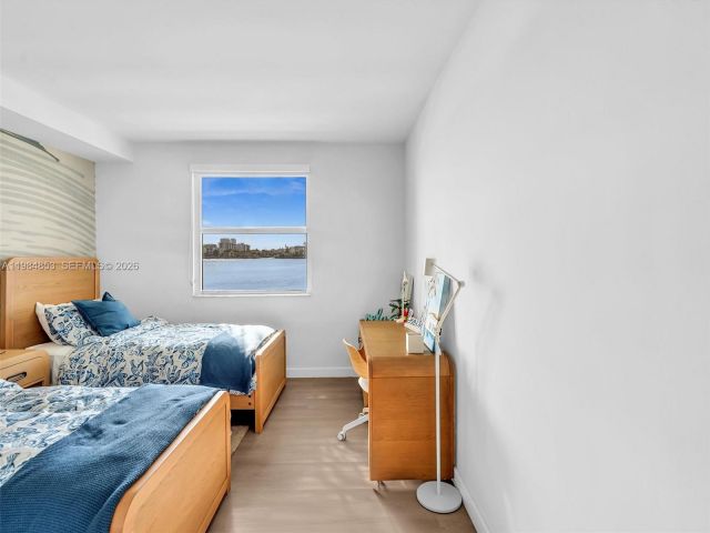 Apartment for rent  Unit #2205 - photo 7535693