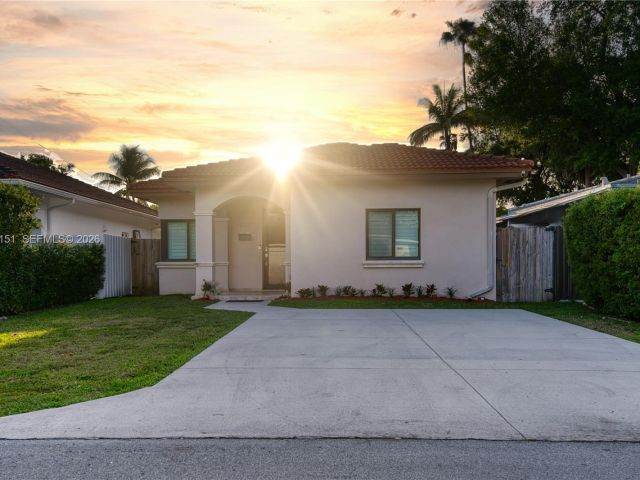 Home for sale at 2030 SW 60th Ave - photo 7493808