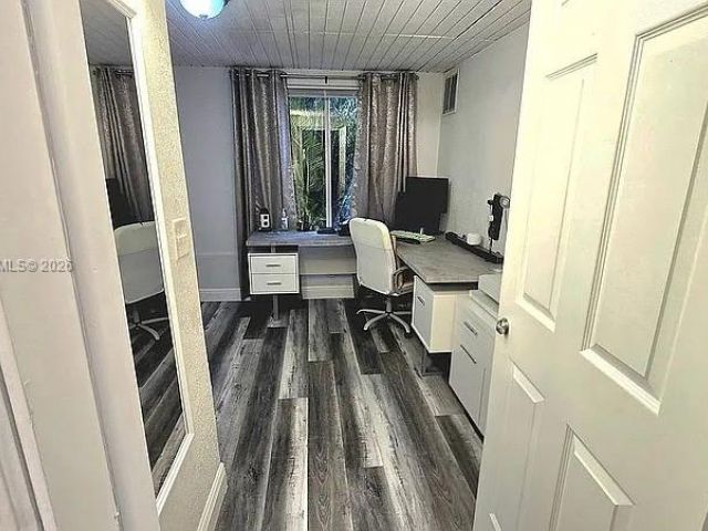 Home for sale at 521 E Evanston Cir - photo 7481623