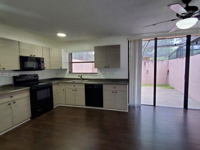 3-bedroom home for rent in Pembroke Pines - 12266 NW 10th St 0 - MondialRealty