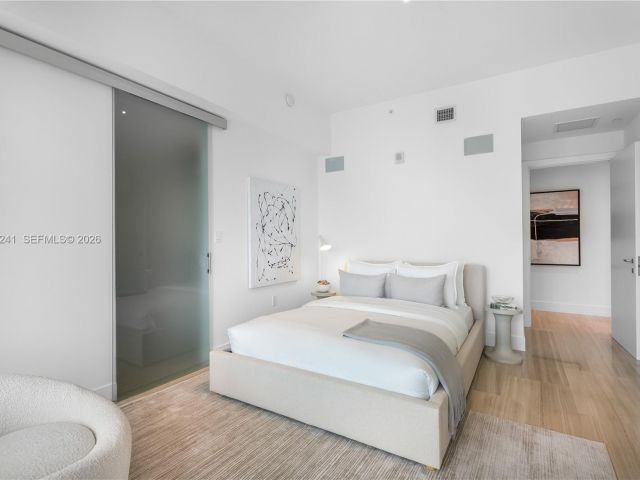 Apartment for sale  Unit #2703 - photo 7527353