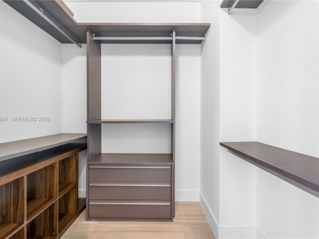 Apartment for sale  Unit #2703 - photo 7527358