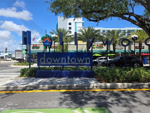 Home for rent at 2247 Jackson St - photo 7472156