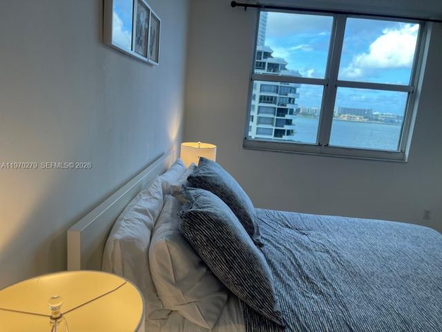 Apartment for rent  Unit #1013 - photo 7478961