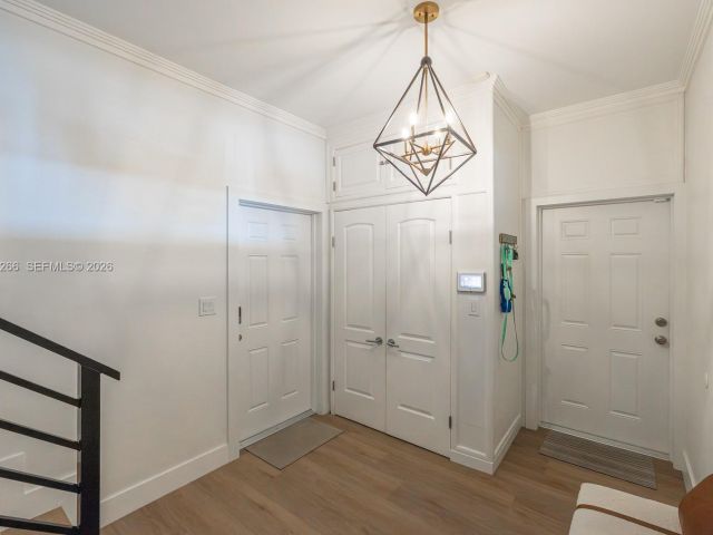 Home for sale at 261 Navarre Ave B-1 - photo 7470562