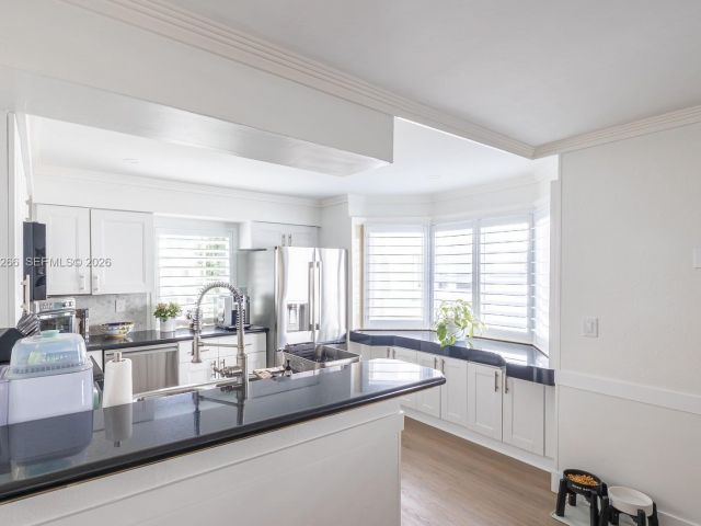 Home for sale at 261 Navarre Ave B-1 - photo 7470565