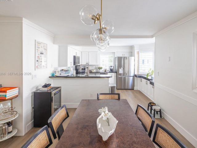 Home for sale at 261 Navarre Ave B-1 - photo 7470571