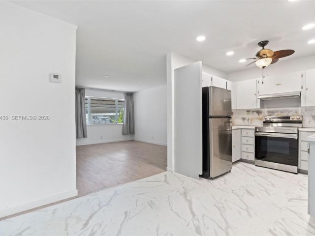 3-bedroom home for rent in Hollywood - 710 N 65th Ter - MondialRealty