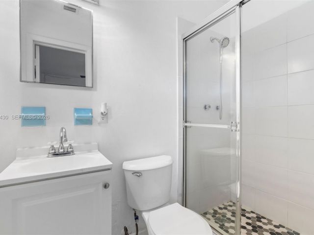3-bedroom home for rent in Hollywood - 710 N 65th Ter - MondialRealty