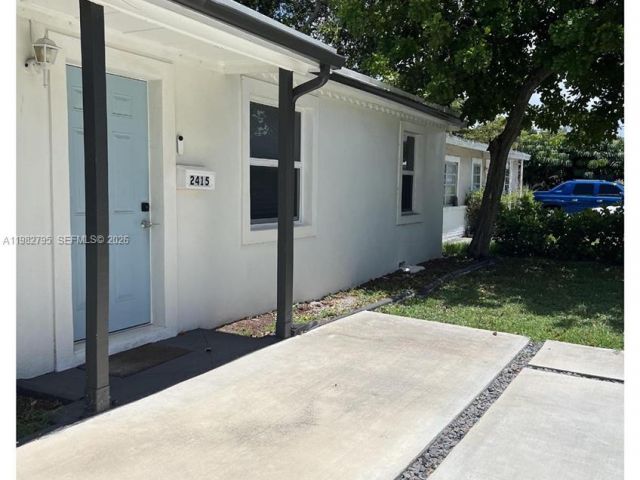 Home for rent at 2415 Grant St - photo 7472394