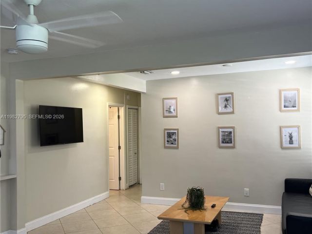 Home for rent at 2415 Grant St - photo 7472397